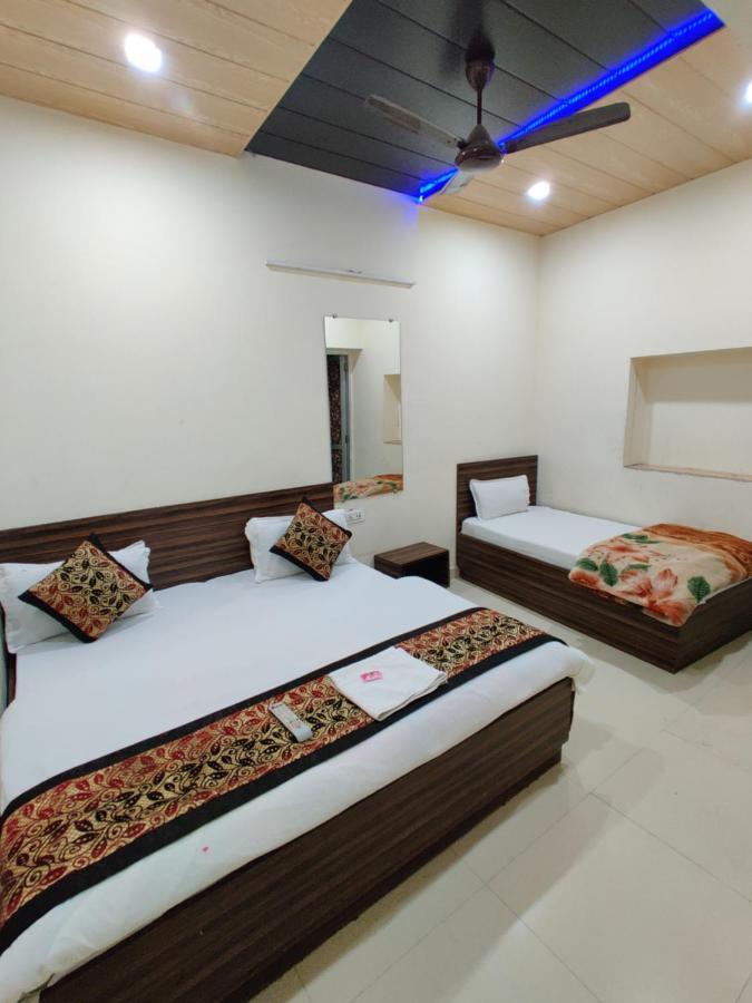 Hotel Rujhan - Just 2 Minute Walking Distance From Golden Temple Amritsar Exterior photo